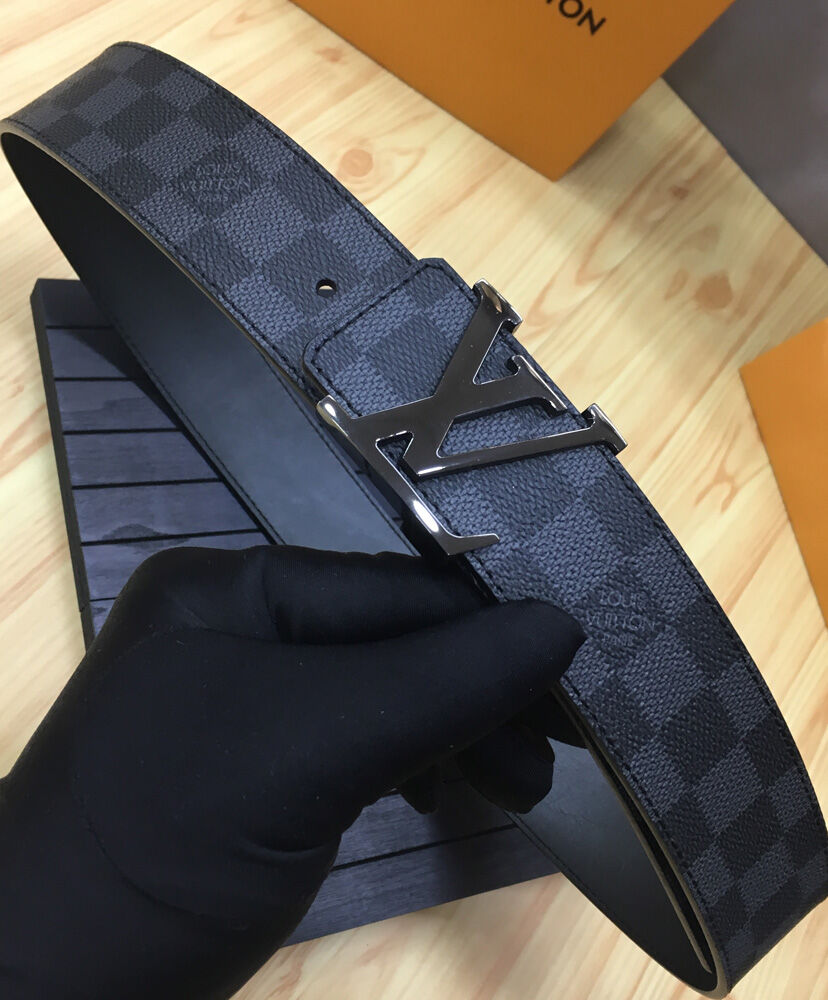 Louis Vuitton Belt LV Initiales 40mm Black