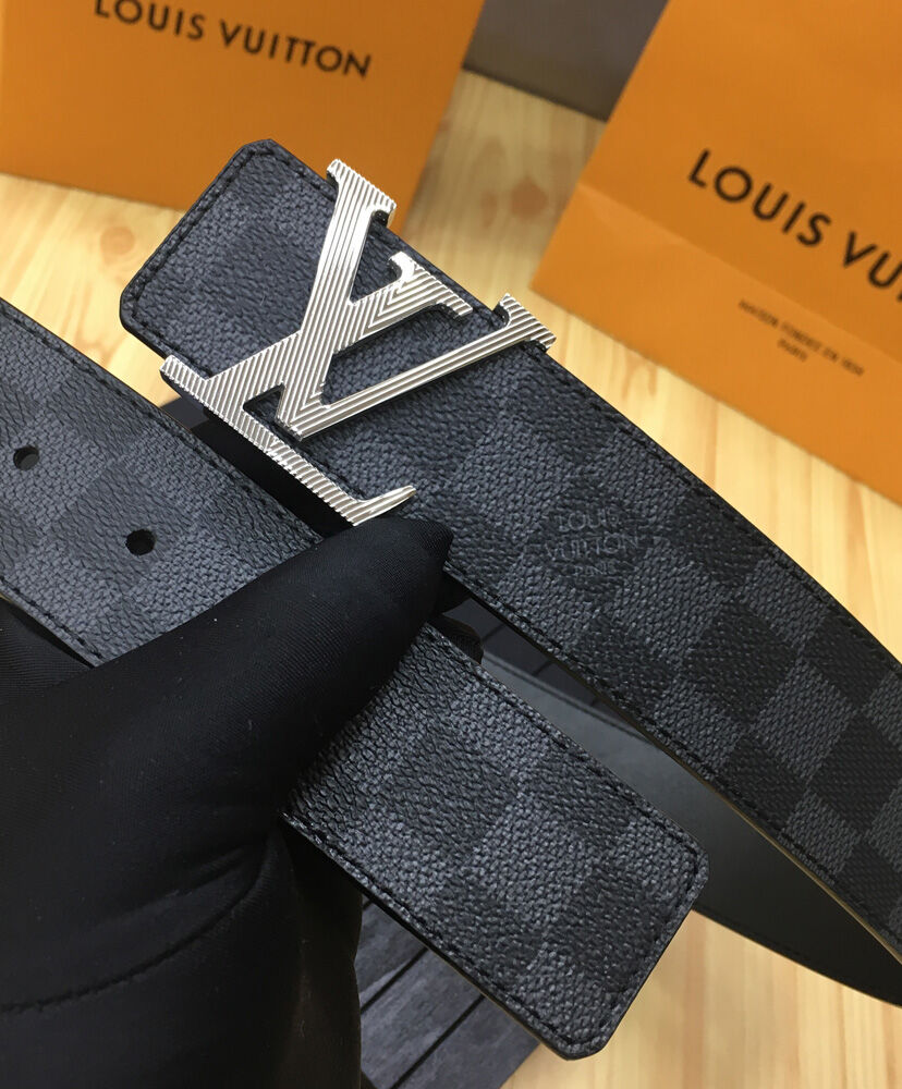 Louis Vuitton Belt LV Initiales 40mm Black