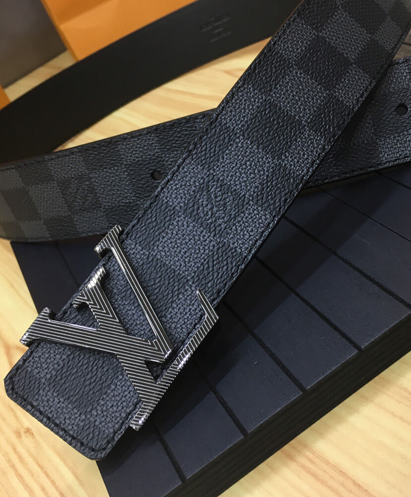 Louis Vuitton Belt LV Initiales 40mm Black