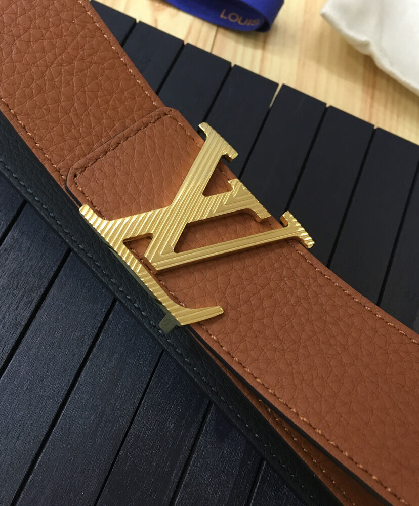 Louis Vuitton Belt LV Initiales Reversible Coffee