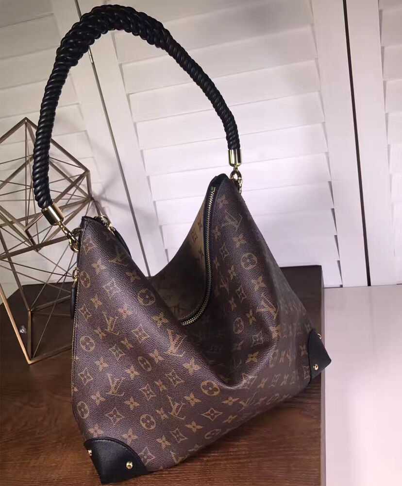 Louis Vuitton Traiangle Softy M44130 Brown