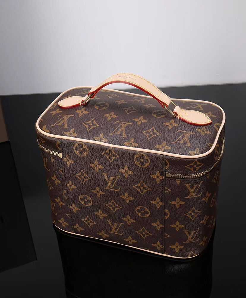 Louis Vuitton Nice BB M42265 Brown