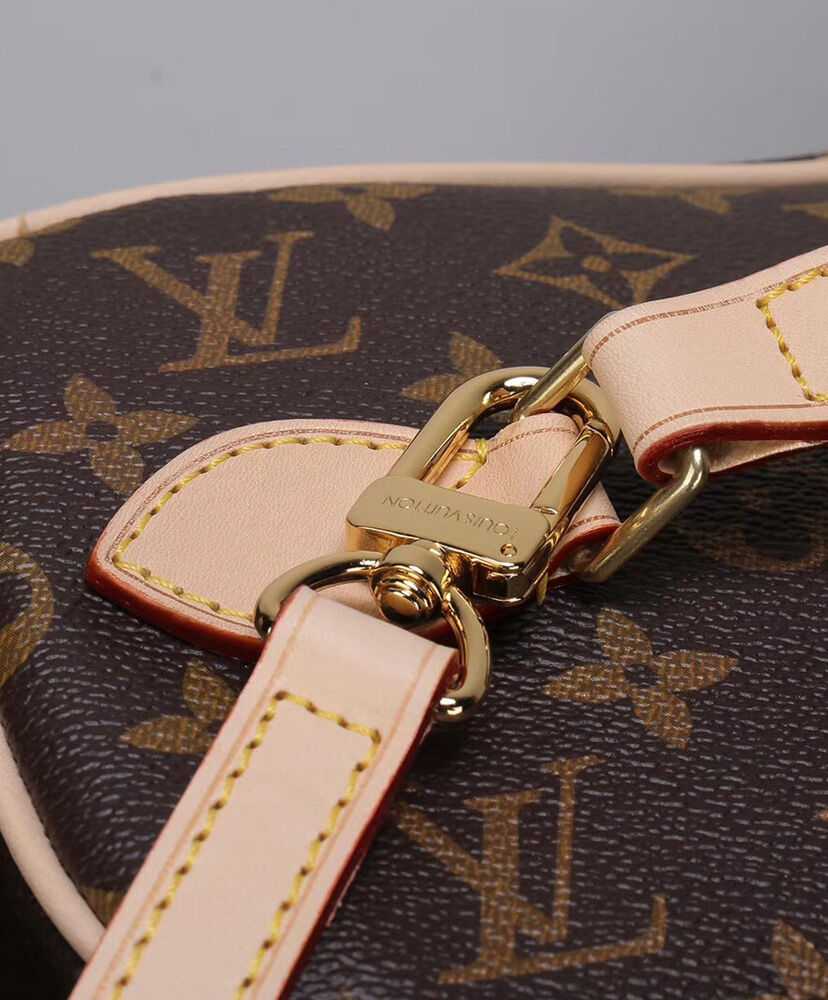 Louis Vuitton Nice BB M42265 Brown