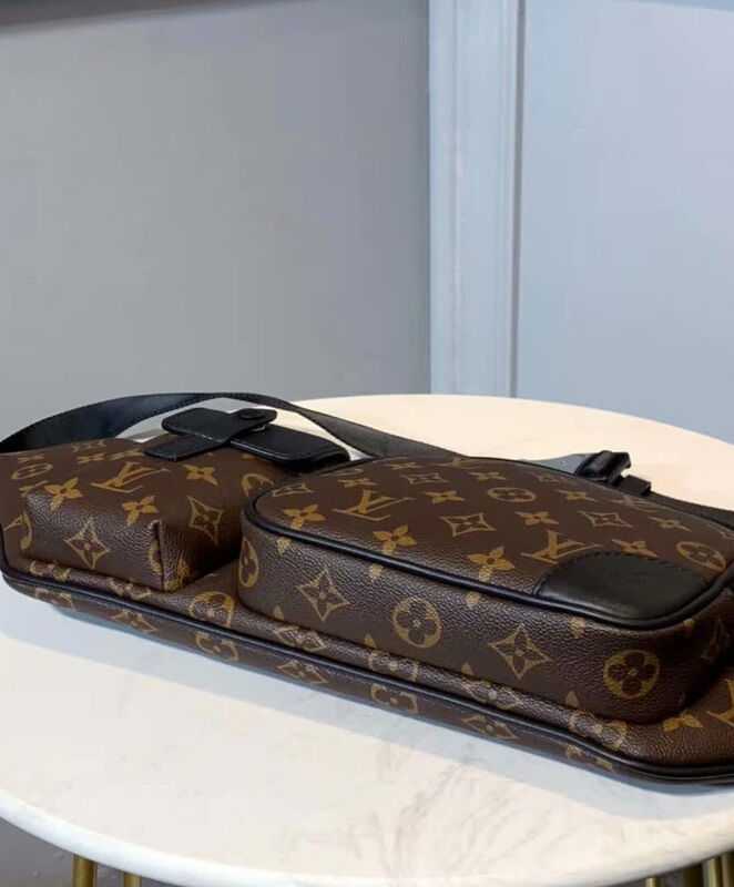 Louis Vuitton Christopher Bumbag Brown