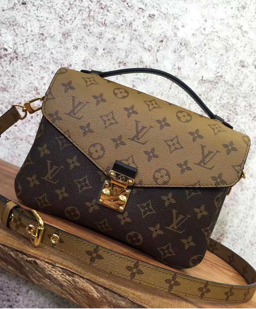 Louis Vuitton Pochette Metis M41465 Coffee