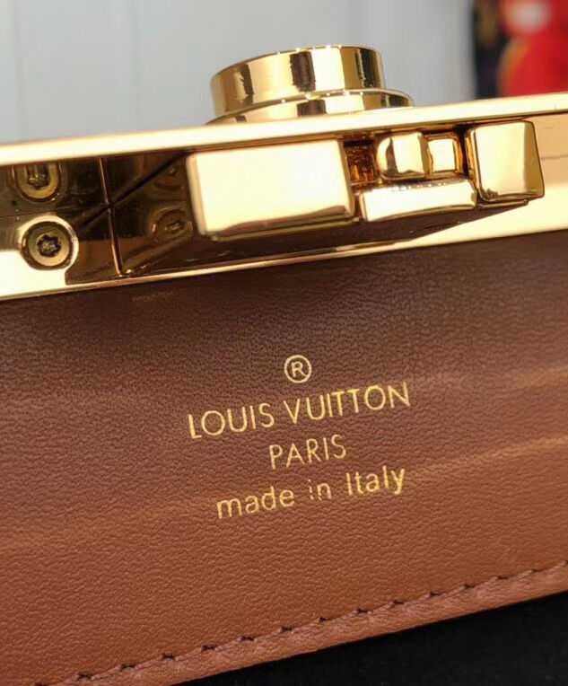 Louis Vuitton Boursicot EW M45229 Brown