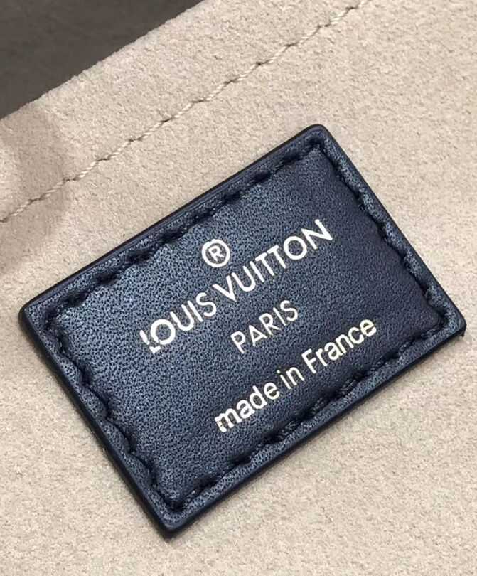 Louis Vuitton On My Side M53826 Khaki