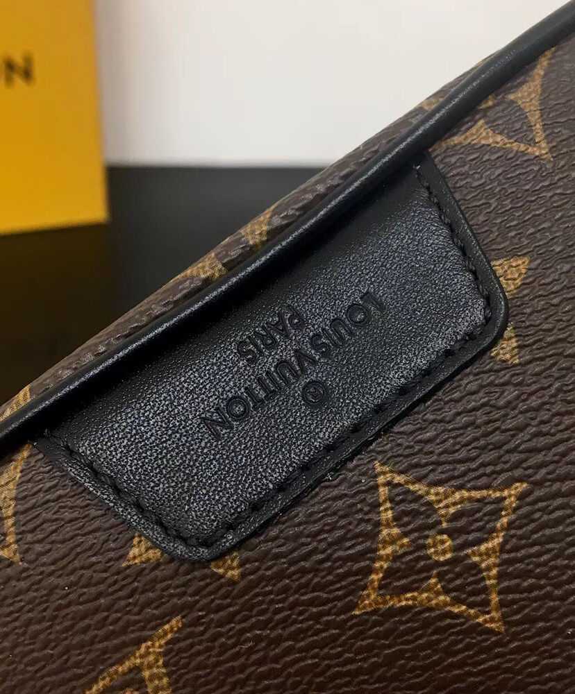 Louis Vuitton Bumbag Black