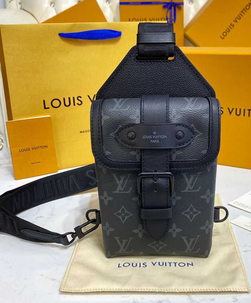 Louis Vuitton Saumur Slingbag M45912 Black