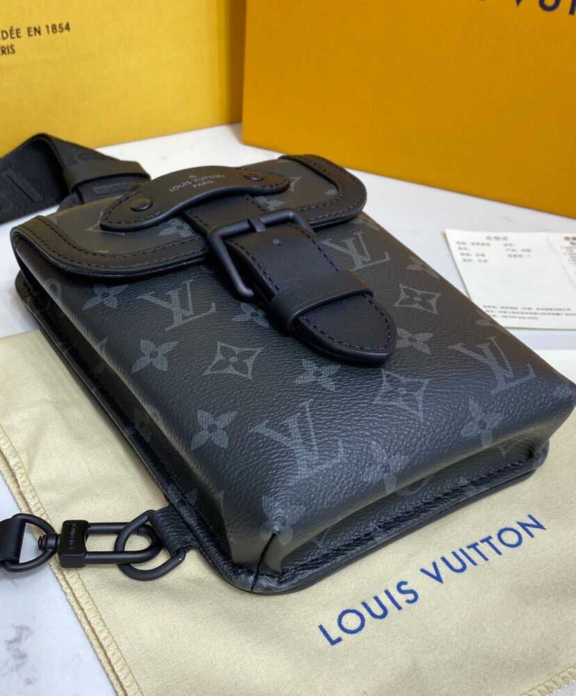 Louis Vuitton Saumur Slingbag M45912 Black