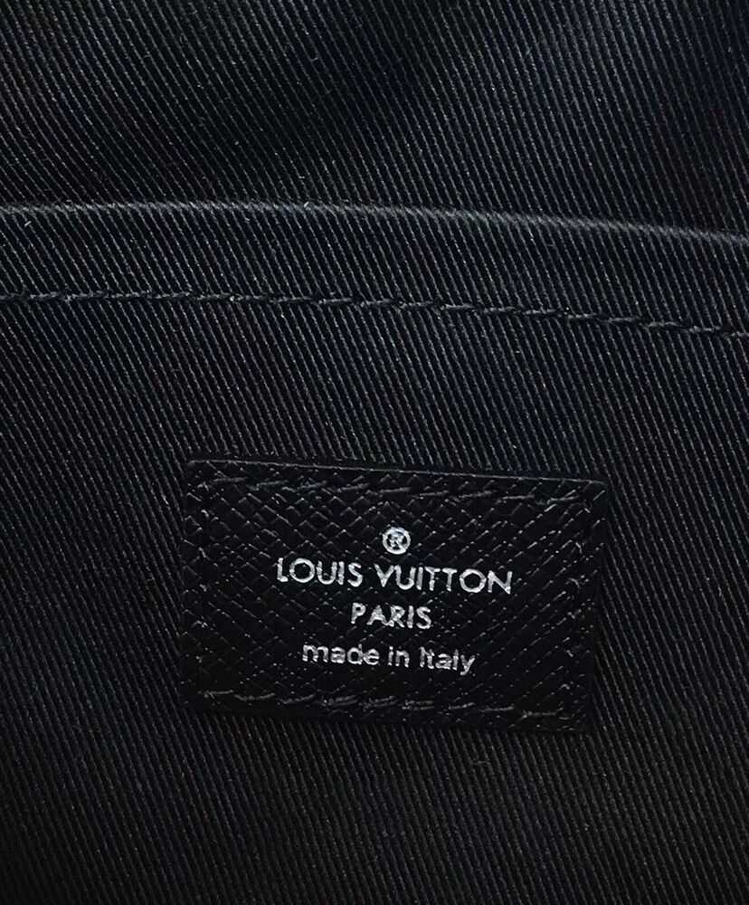 Louis Vuitton Outdoor Messenger M30233 Black