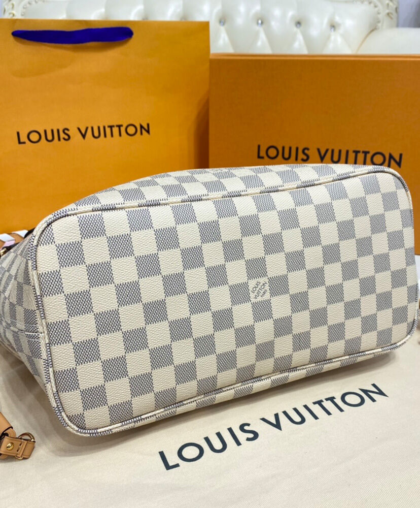 Louis Vuitton Neverfull MM N50047 White