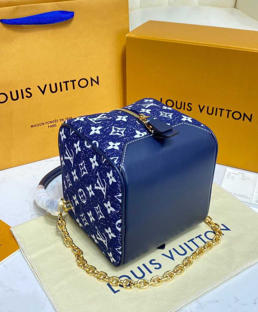 Louis Vuitton Square Bag M59611 Blue