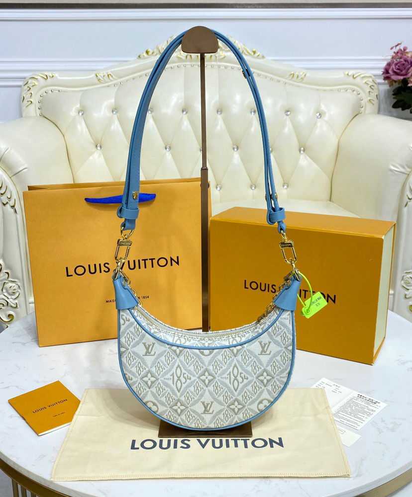 Louis Vuitton Loop Bag M81094 Blue