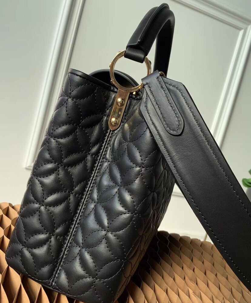 Louis Vuitton Capucines PM M55366 Black