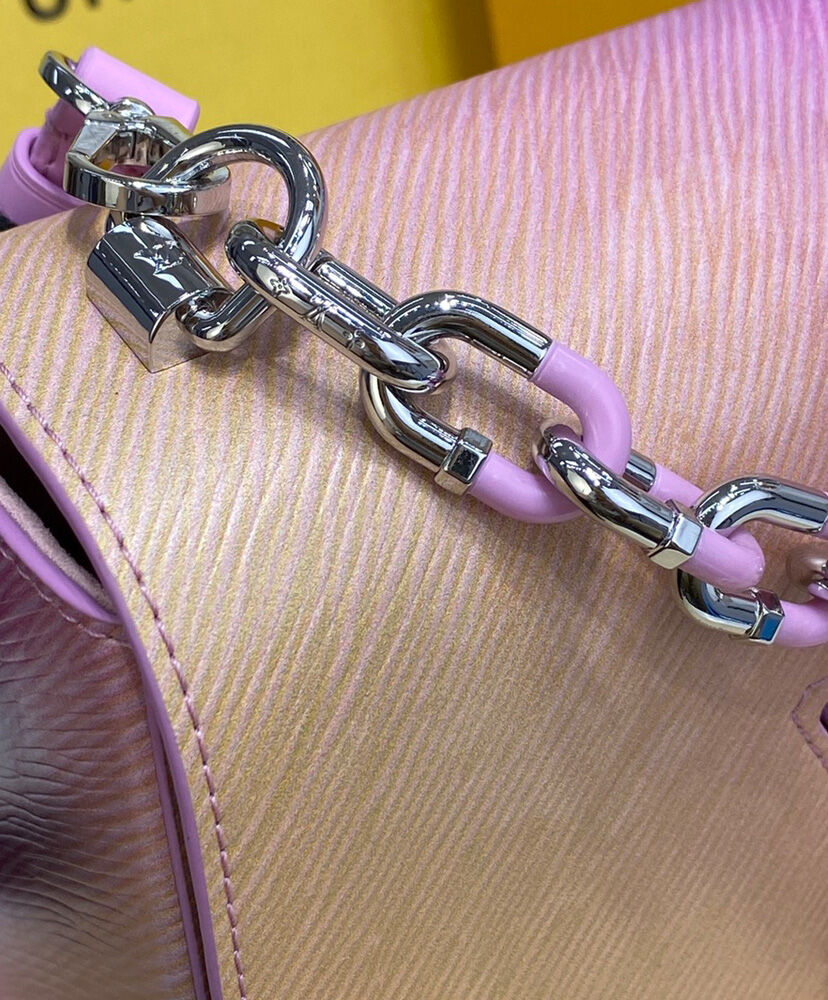 Louis Vuitton Twist MM Pink