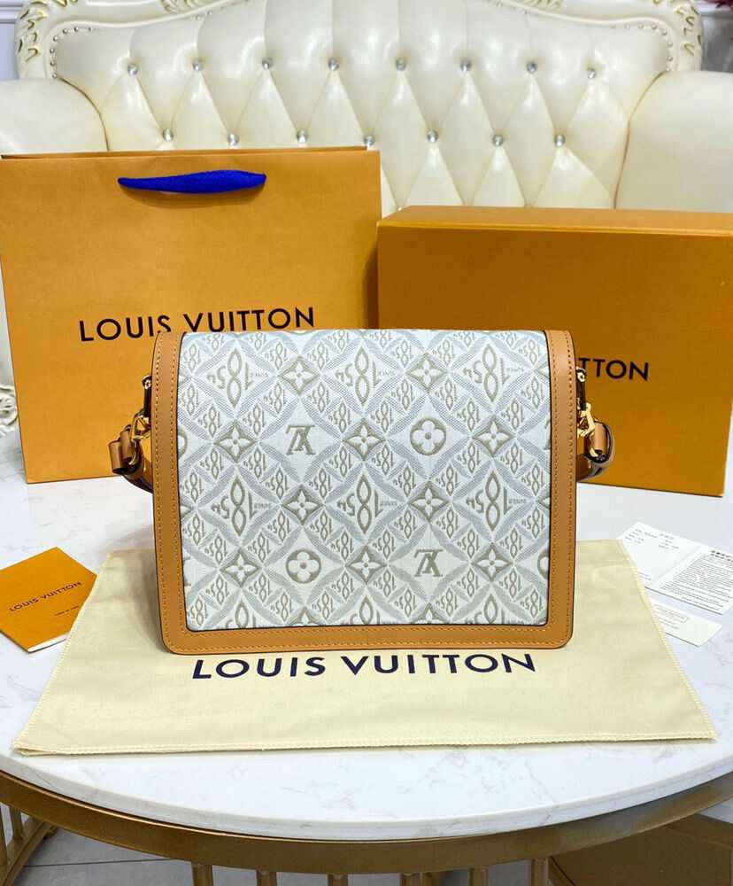 Louis Vuitton Dauphine MM M59483 Apricot