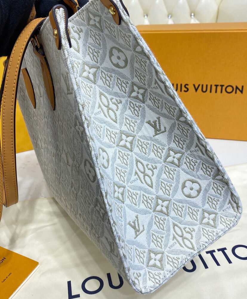 Louis Vuitton Onthego MM M59614 Apricot