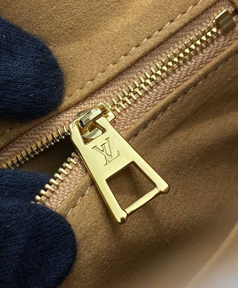 Louis Vuitton Onthego MM M59614 Apricot