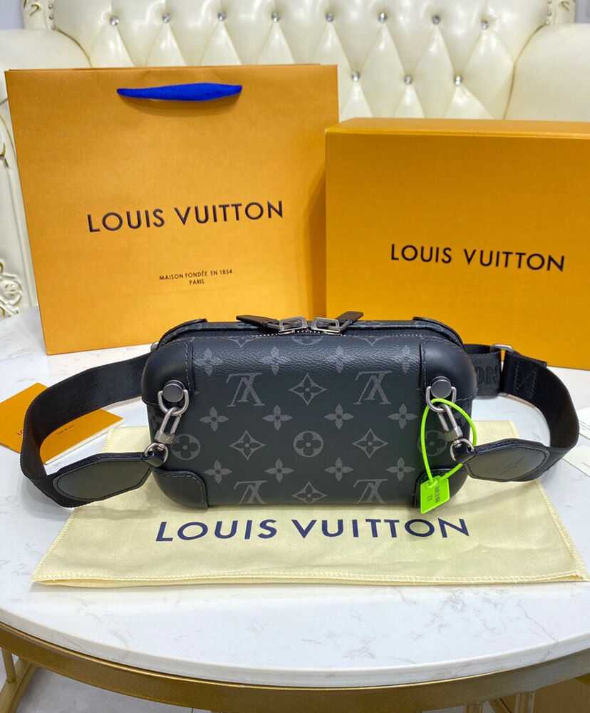 Louis Vuitton Horizon Clutch M45579 Black