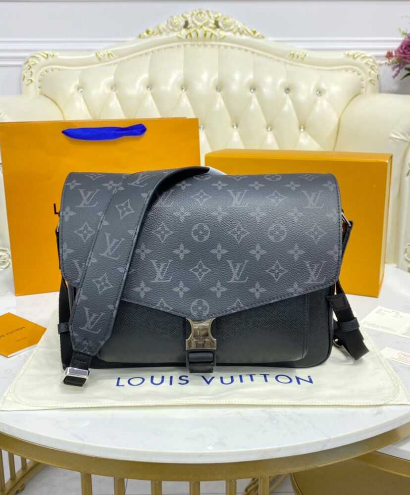 Louis Vuitton New Messenger M30745 M30746 Black