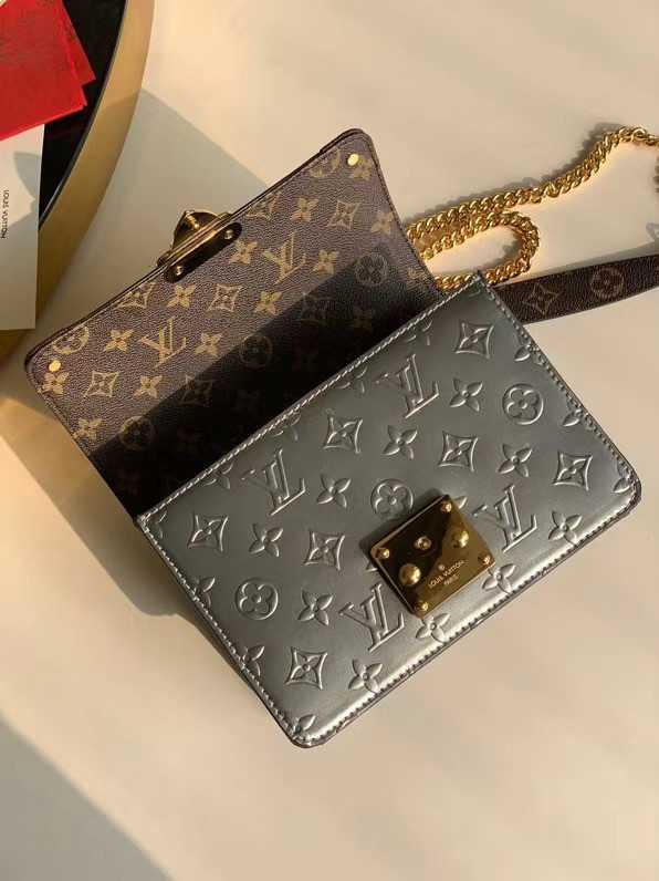 Louis Vuitton Outlet original Monogam vernis M90445 grey