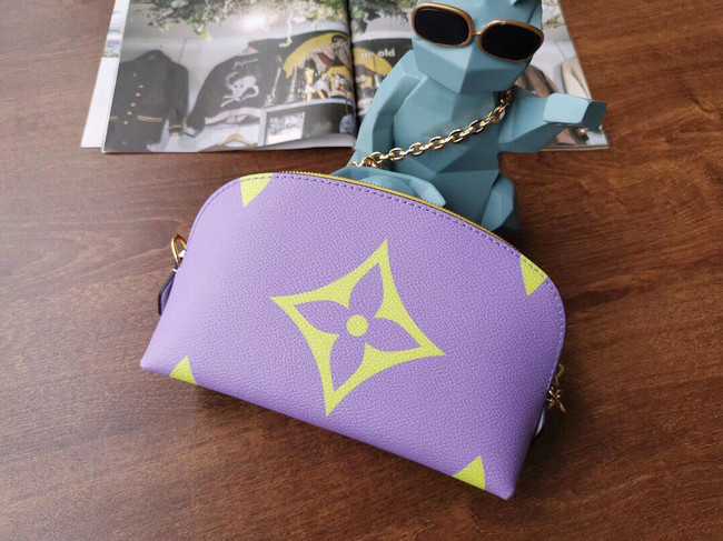 Louis Vuitton Outlet POCHETTE COSME XL M67694 purple