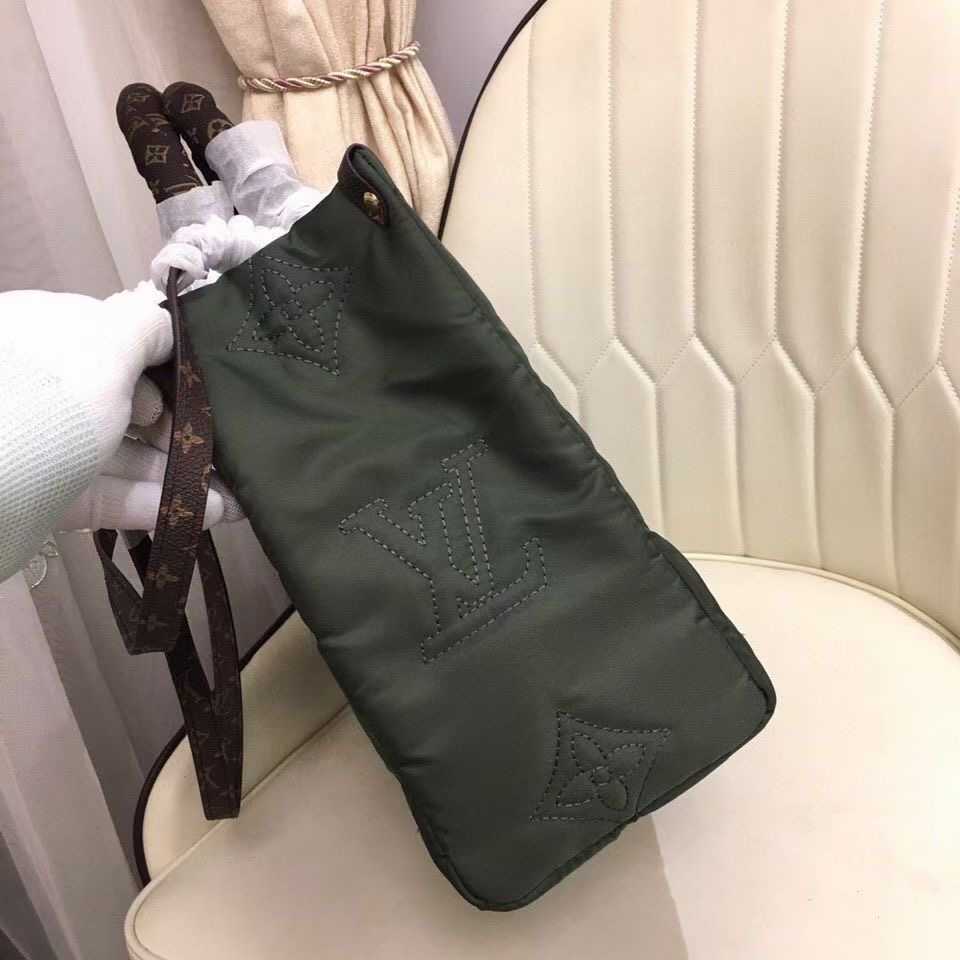 Louis Vuitton Outlet ONTHEGO GM M59005 green