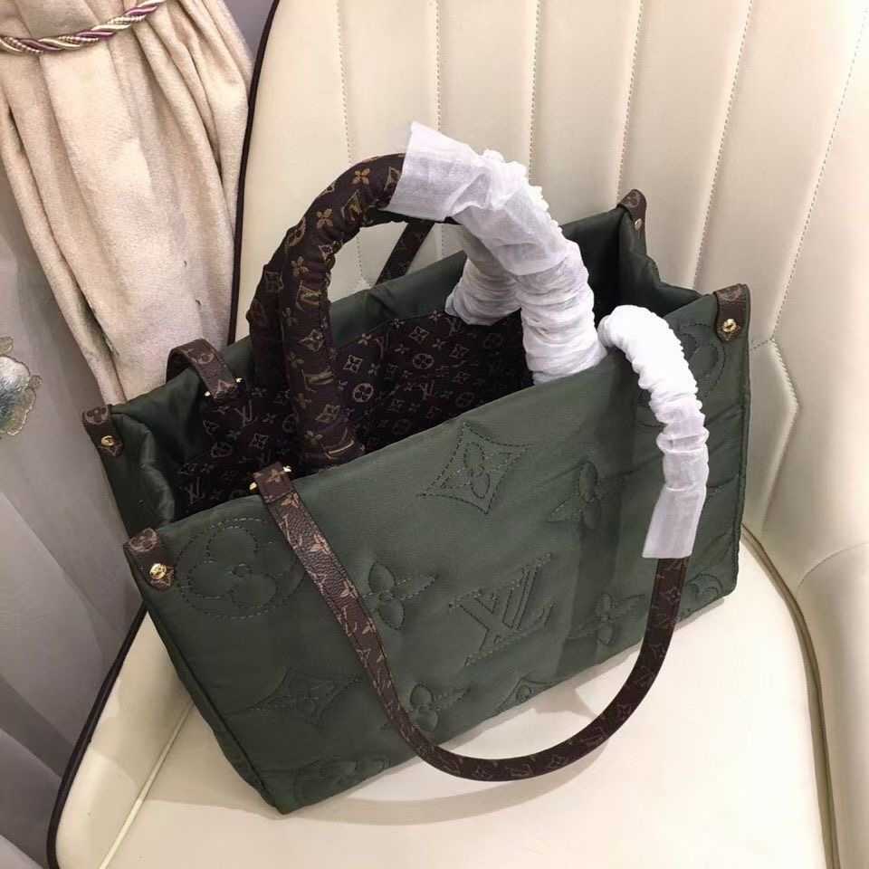 Louis Vuitton Outlet ONTHEGO GM M59005 green