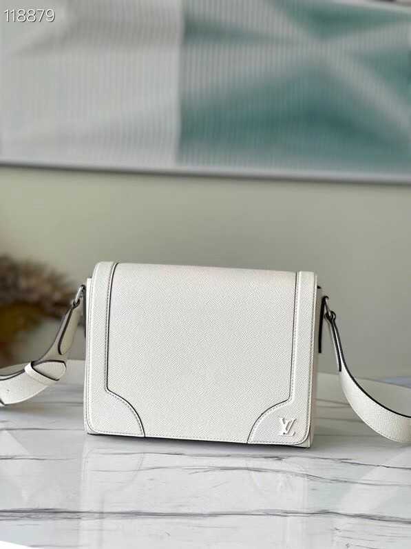 Louis Vuitton Outlet NEW FLAP MESSENGER M30807 white