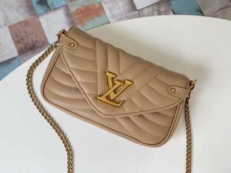 Louis Vuitton Outlet NEW WAVE Chain Bag M63956 apricot