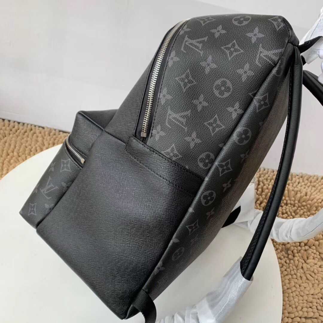 Louis Vuitton Outlet original Discovery knapsack M30230 black