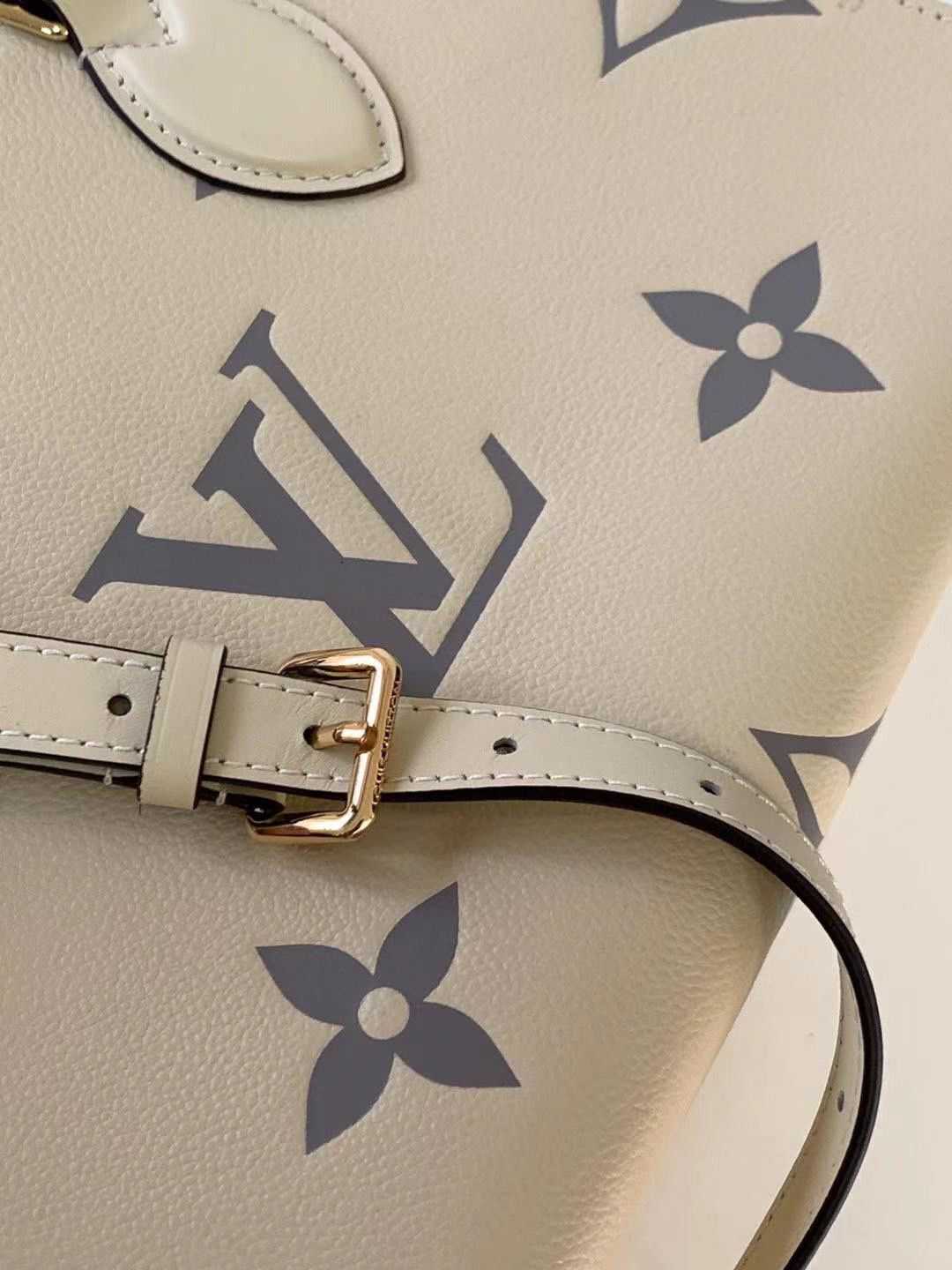 Louis Vuitton Outlet Original Onthego small tote bag M45653 cream