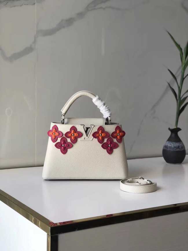 Louis Vuitton Outlet CAPUCINES BB M48865 white