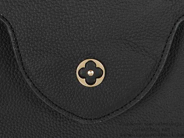 Louis Vuitton Outlet Elegant Capucines Bag MM M48868 Black