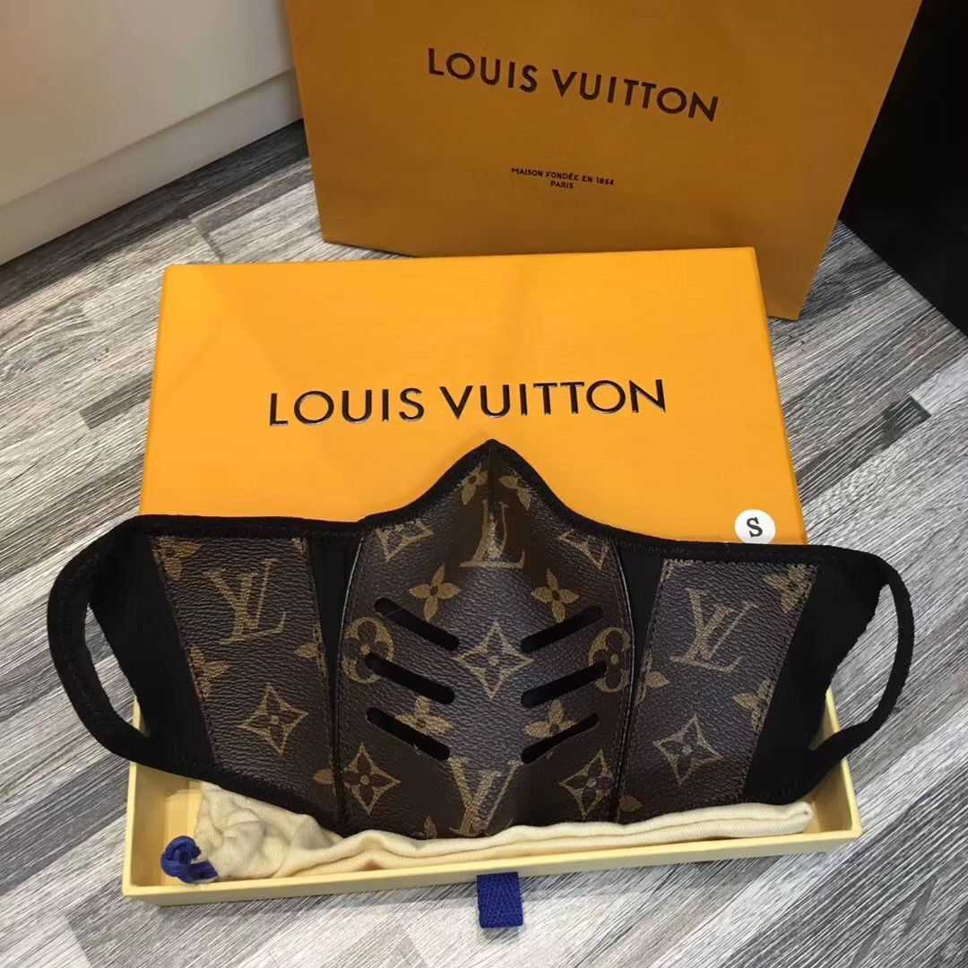 Louis Vuitton Outlet Monogram Canvas Masks M6666 Black