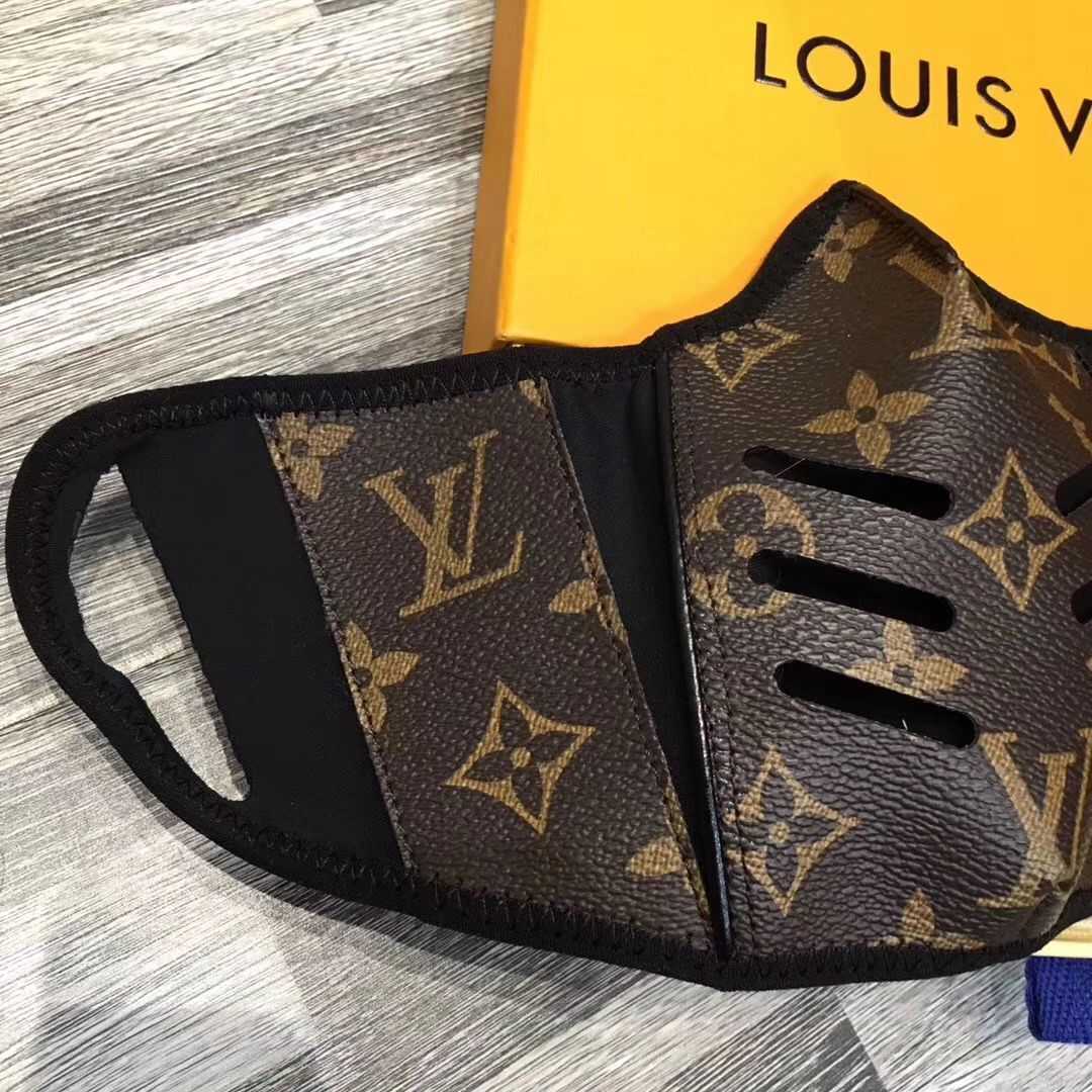 Louis Vuitton Outlet Monogram Canvas Masks M6666 Black