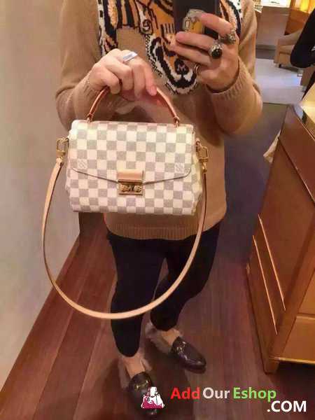 Louis Vuitton Outlet Damier Azur Canvas CROISETTE Bag N41581