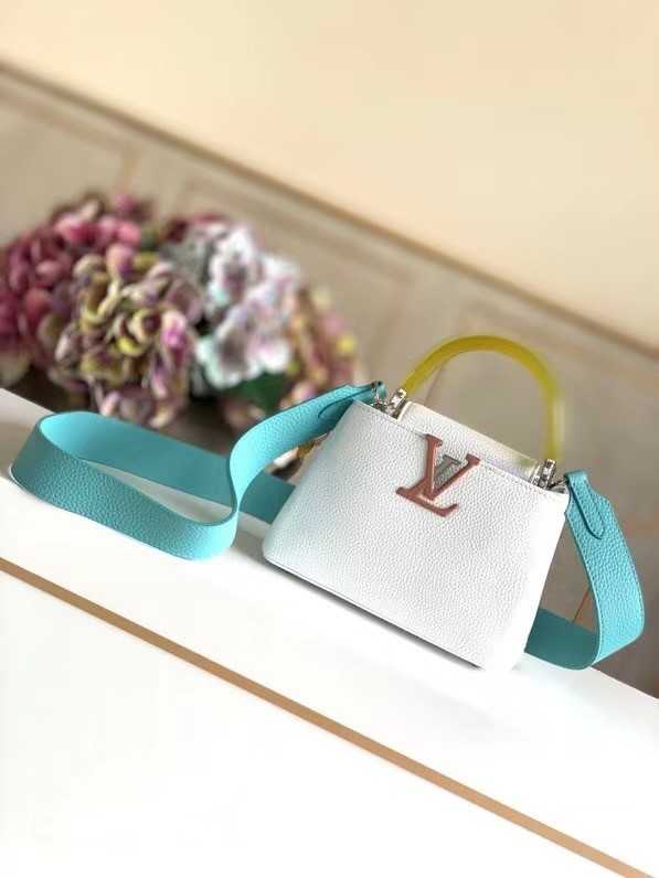 Louis Vuitton Outlet CAPUCINES MINI M56072 WHITE