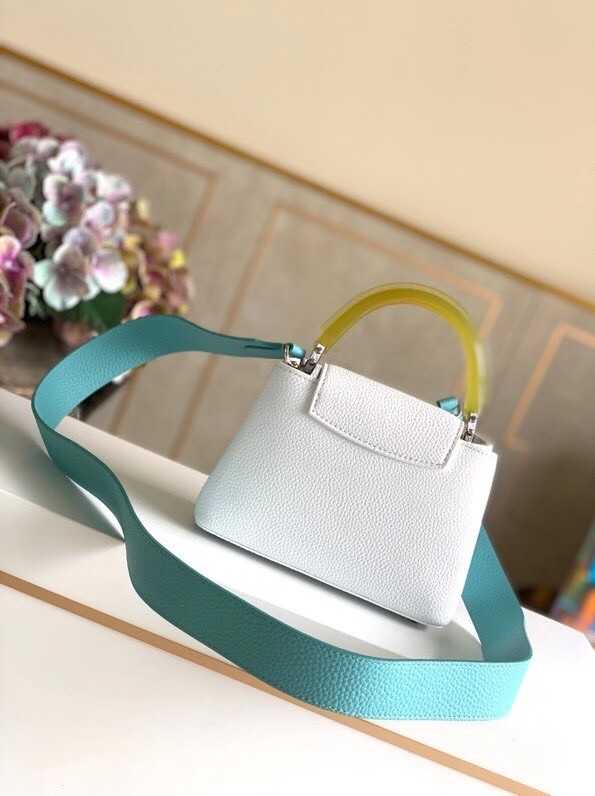 Louis Vuitton Outlet CAPUCINES MINI M56072 WHITE