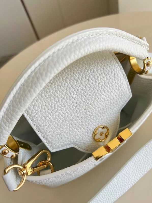 Louis Vuitton Outlet CAPUCINES MINI M55985 white