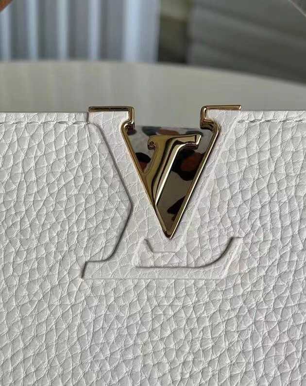 Louis Vuitton Outlet CAPUCINES PM M48865 white