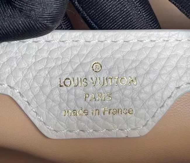 Louis Vuitton Outlet CAPUCINES PM M48865 white