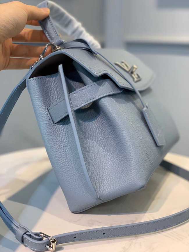 Louis Vuitton Outlet original LOCKME EVER BB M53937 light blue