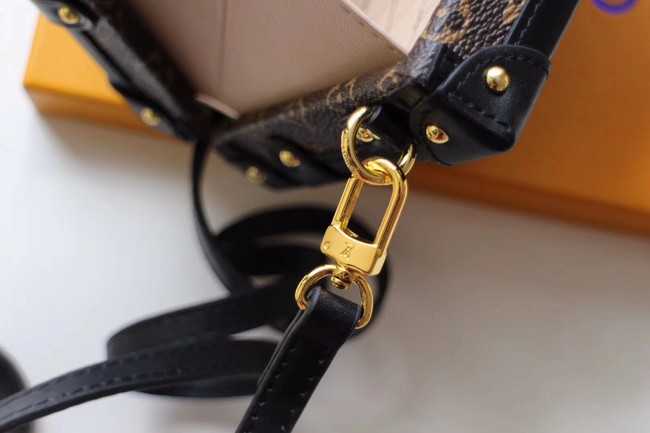 Louis Vuitton Outlet Epi Leather PETITE MALLE M54652