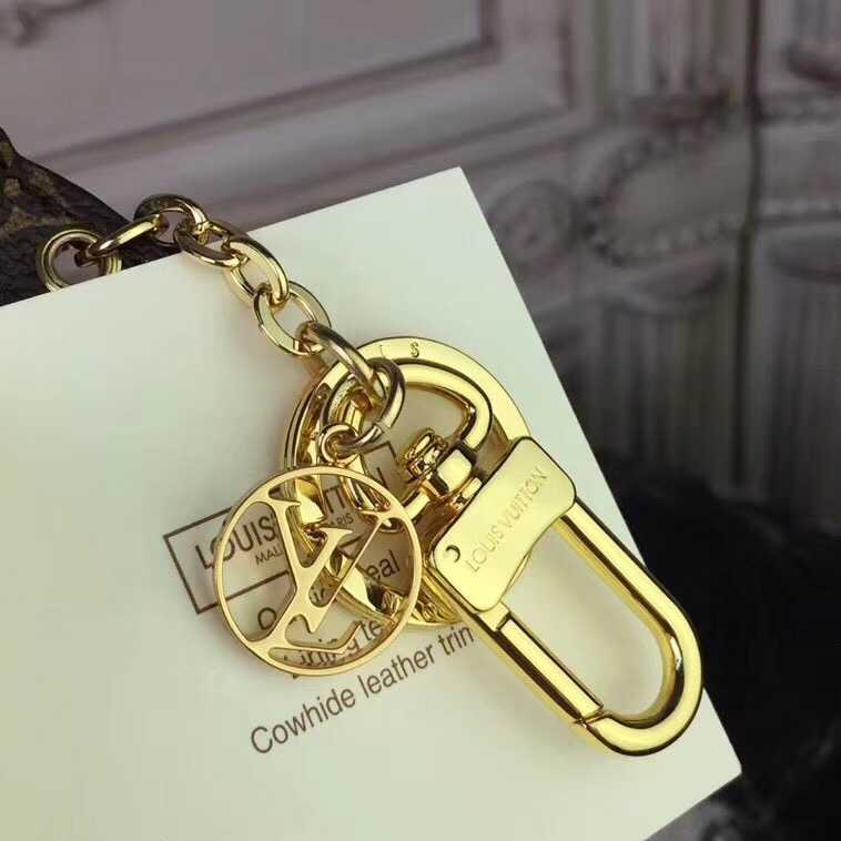 Louis Vuitton Outlet IN THE AIR BAG CHARM AND KEY HOLDER M67392