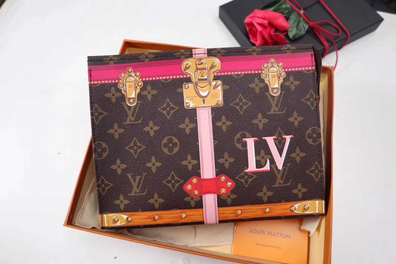 Louis Vuitton Outlet Limited Edition Toiletry Pouch 26 Summer Trunk 61692