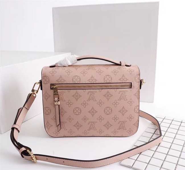 Louis Vuitton Outlet Mahina Leather POCHETTE METIS M40780 pink