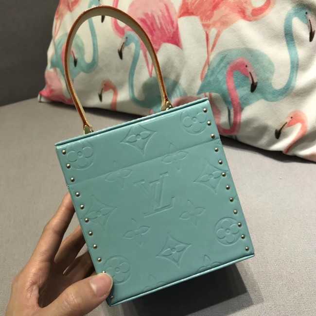 Louis Vuitton Outlet Monogram Vernis Original BLEECKER BOX M52464 Light blue