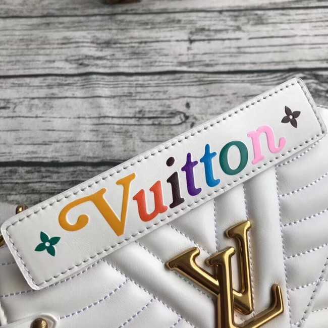 Louis Vuitton Outlet NEW WAVE CHAIN BAG MM M51945 white